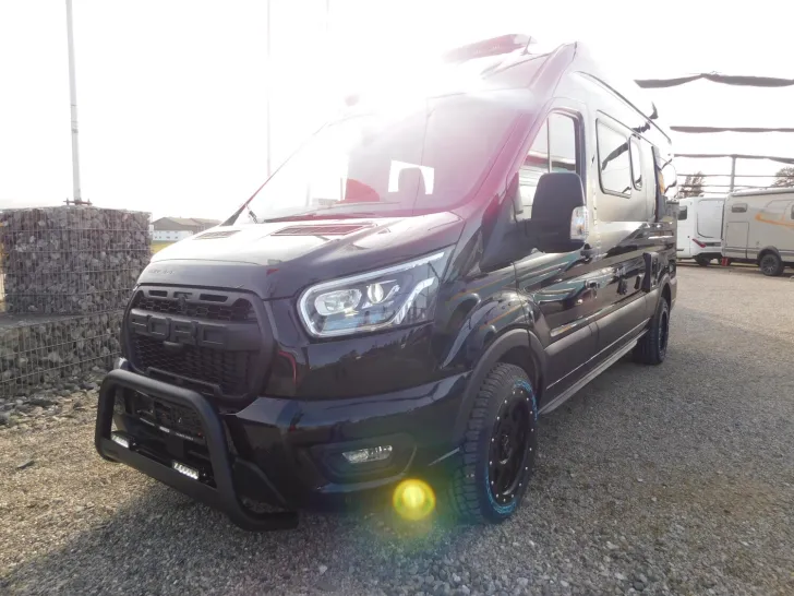 Fahrzeugbild Sunlight Cliff 4x4 590 75-Jahre-Edition #4