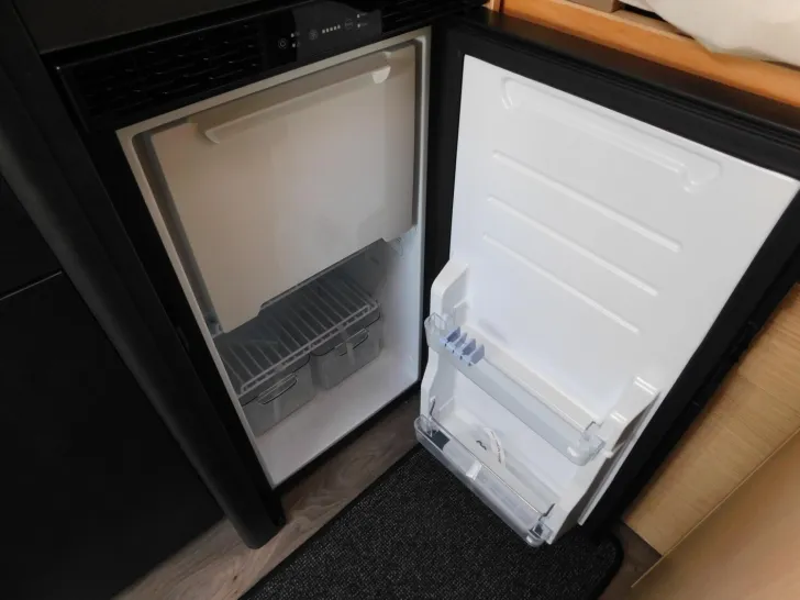 Fahrzeugbild Sunlight Cliff 4x4 590 75-Jahre-Edition #17