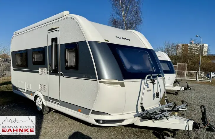 Fahrzeugbild Hobby De Luxe 460 LU #1