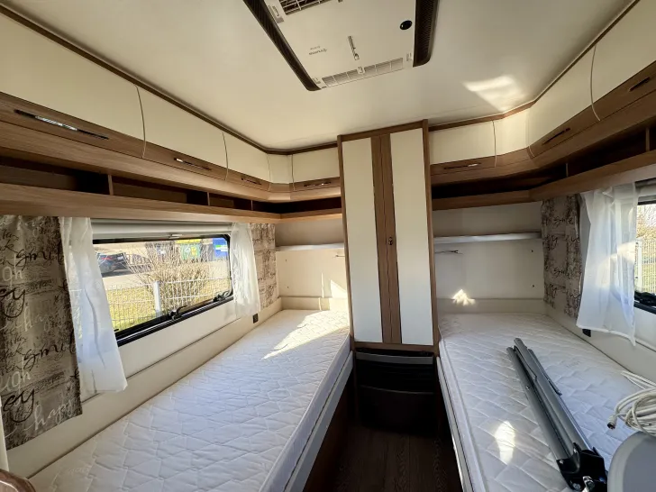 Fahrzeugbild Hobby De Luxe 460 LU #8