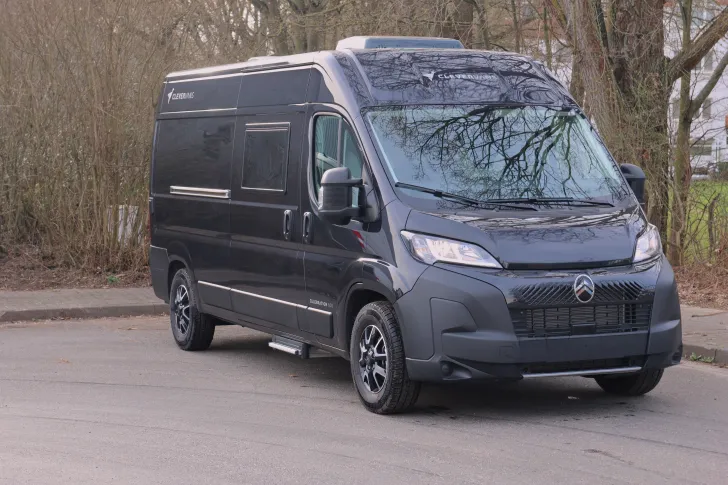 Fahrzeugbild Clever SELECT LINE Celebration 600 Pilotensitzbank #18