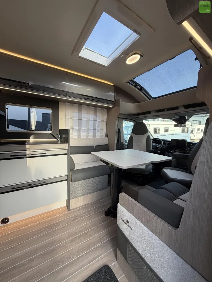 Fahrzeugbild Roller Team Zefiro 287 P Heavy 400W Solar Lithium Navi 2026 #8