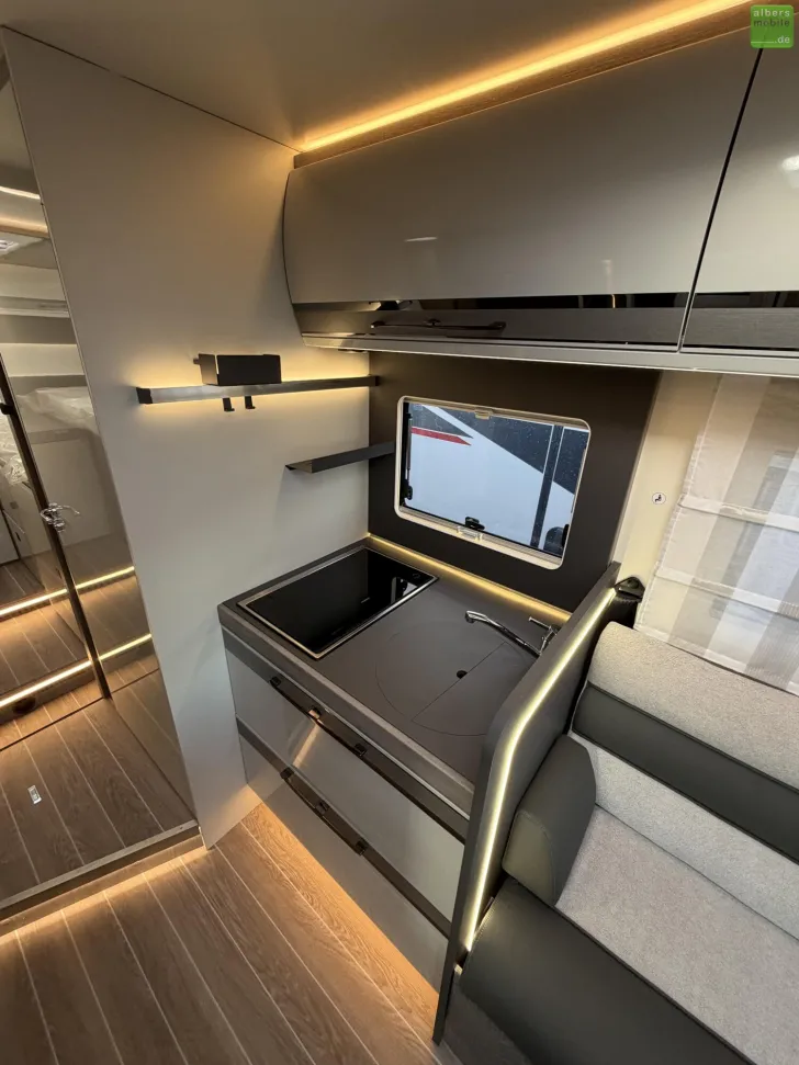 Fahrzeugbild Roller Team Zefiro 287 P Heavy 400W Solar Lithium Navi 2026 #12