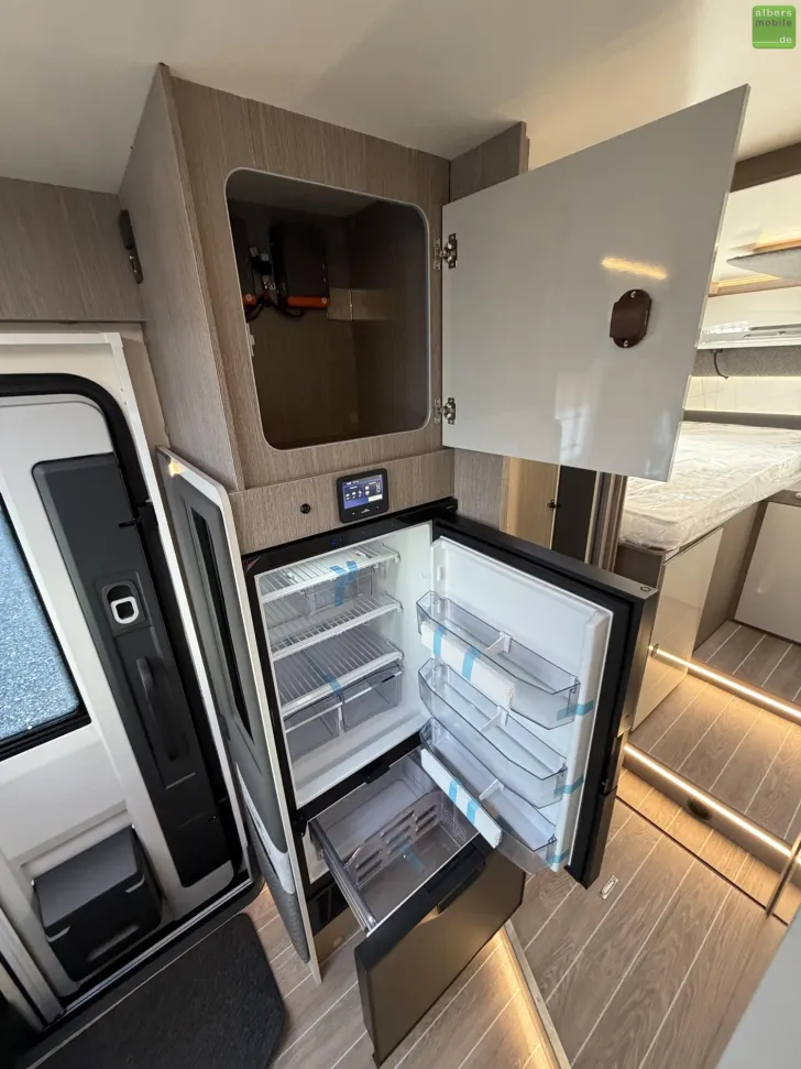 Fahrzeugbild Roller Team Zefiro 287 P Heavy 400W Solar Lithium Navi 2026 #14