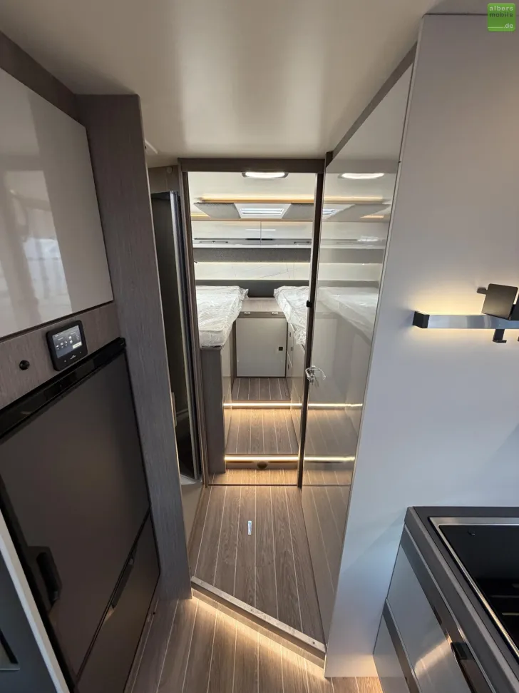 Fahrzeugbild Roller Team Zefiro 287 P Heavy 400W Solar Lithium Navi 2026 #16