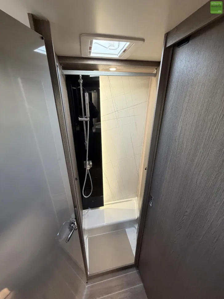 Fahrzeugbild Roller Team Zefiro 287 P Heavy 400W Solar Lithium Navi 2026 #24