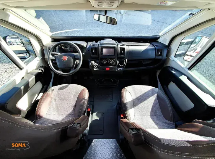 Fahrzeugbild Sunlight T 60 #6