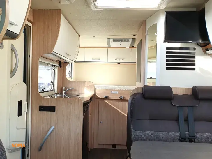 Fahrzeugbild Sunlight T 60 #8