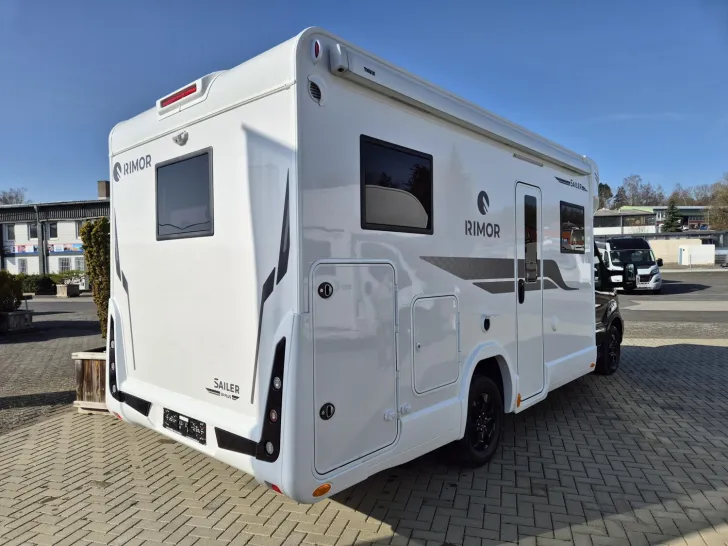 Fahrzeugbild Rimor Sailer 56 Plus Automatik/Solar/Kamera/4.100kg #5
