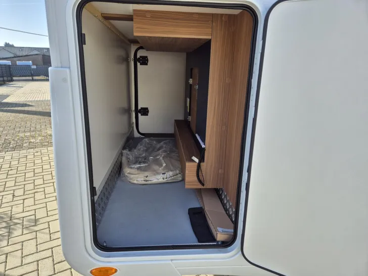 Fahrzeugbild Rimor Sailer 56 Plus Automatik/Solar/Kamera/4.100kg #7