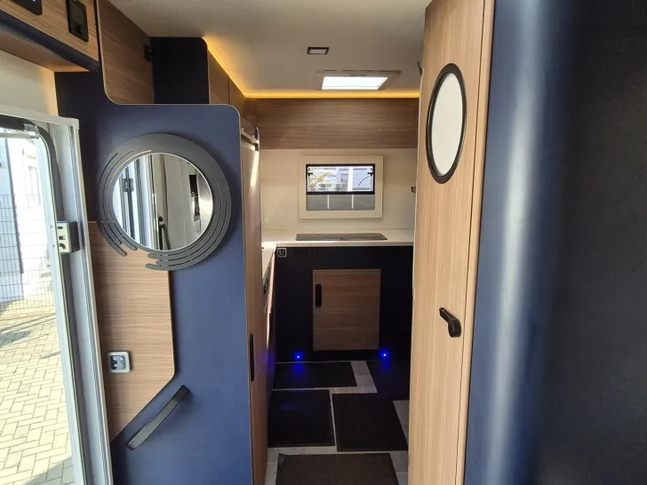 Fahrzeugbild Rimor Sailer 56 Plus Automatik/Solar/Kamera/4.100kg #11