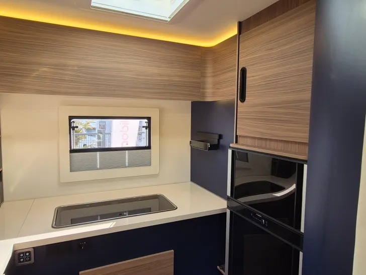 Fahrzeugbild Rimor Sailer 56 Plus Automatik/Solar/Kamera/4.100kg #12