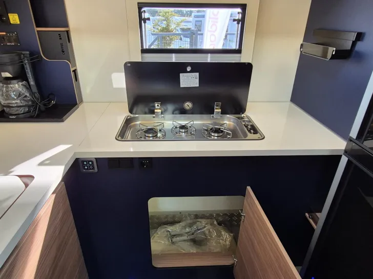 Fahrzeugbild Rimor Sailer 56 Plus Automatik/Solar/Kamera/4.100kg #15