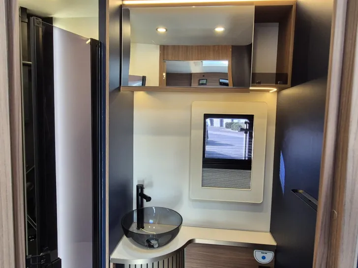 Fahrzeugbild Rimor Sailer 56 Plus Automatik/Solar/Kamera/4.100kg #19