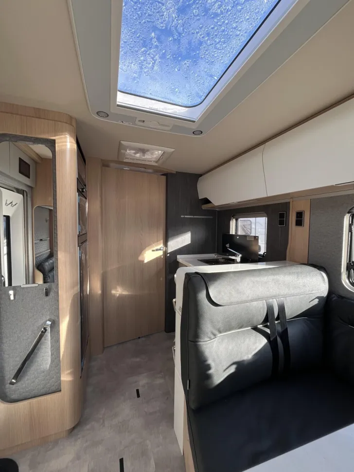 Fahrzeugbild Hymer B-Klasse ML I 890 BlackLine #11