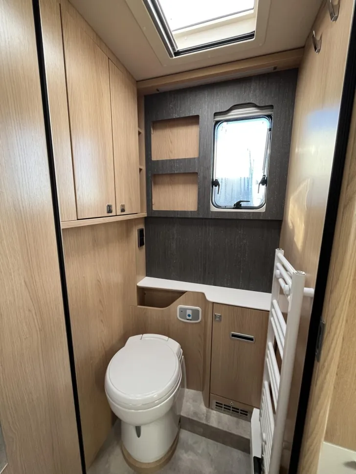 Fahrzeugbild Hymer B-Klasse ML I 890 BlackLine #12