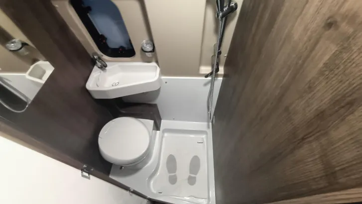 Fahrzeugbild Benimar Benivan B160 STORMLINE #14