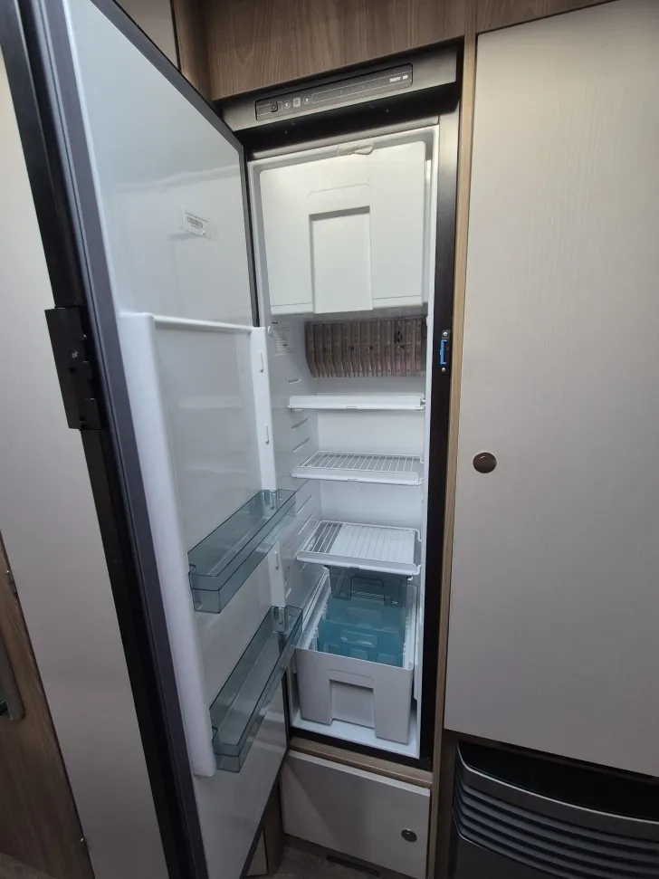 Fahrzeugbild Bürstner Premio 520 TK 510TK 2 Wände neu #9