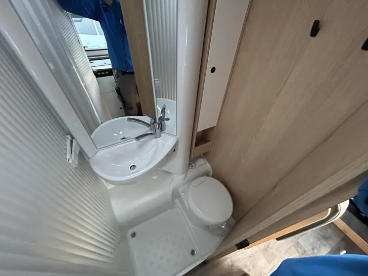 Fahrzeugbild Sunlight V 60 Adventure Edition #10