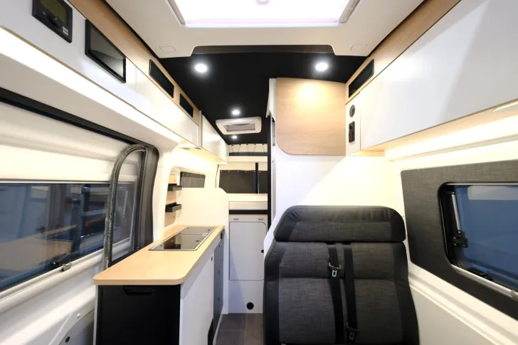 Fahrzeugbild Pilote Atlas 603 G/Festbett/Klima/Markise/AHK/TOP #12
