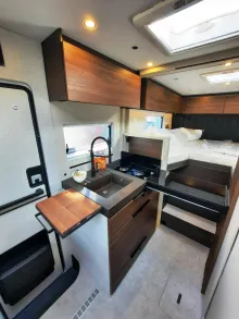 Fahrzeugbild Bürstner Signature SFT 7.0 Verfüg./Sparen Sie 9.616,- € #9