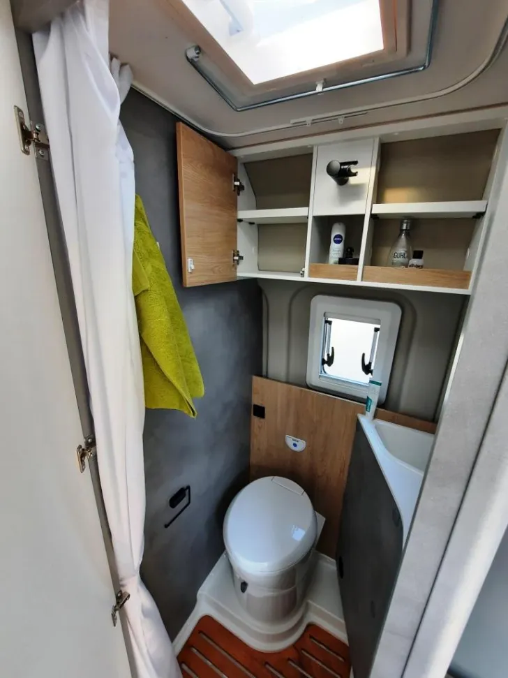 Fahrzeugbild Crosscamp ADVTR 6.0 DF Verfüg./Sparen Sie 4.998,- € #14