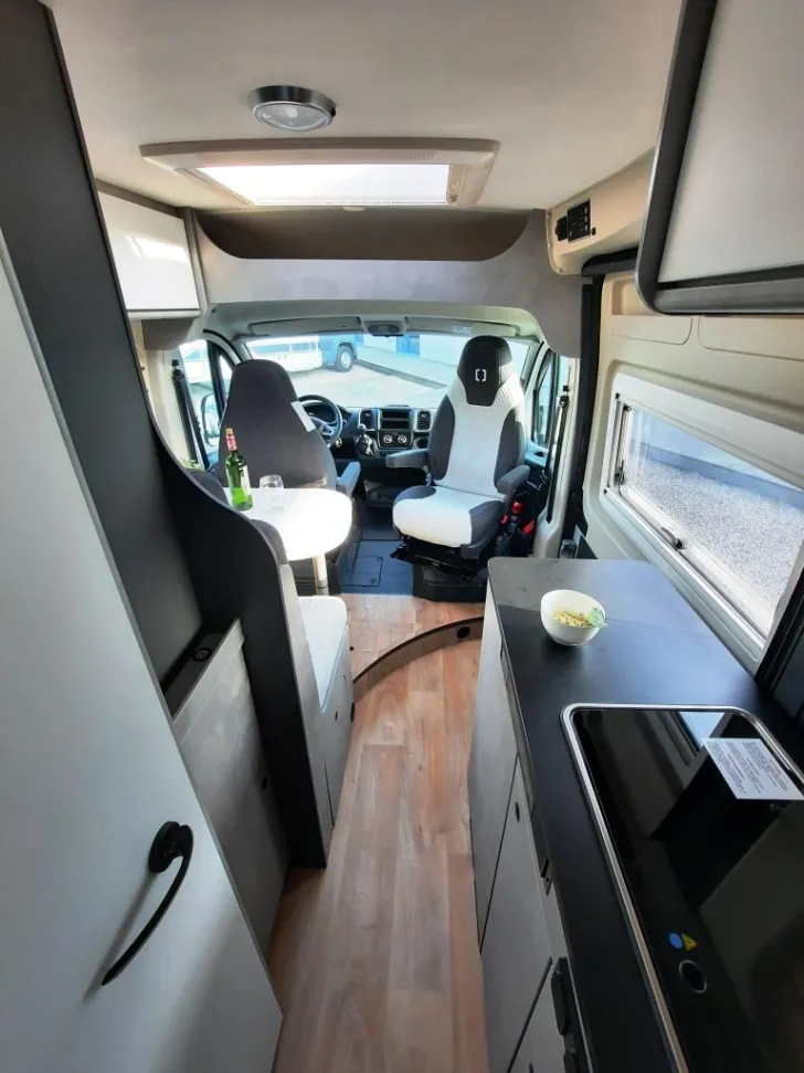 Fahrzeugbild Crosscamp ADVTR 6.0 DF Verfüg./Sparen Sie 4.998,- € #4