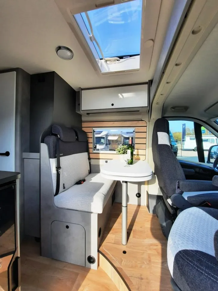 Fahrzeugbild Crosscamp ADVTR 6.0 DF Verfüg./Sparen Sie 4.998,- € #7