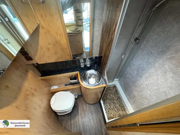 Fahrzeugbild Carthago Mondial 45 R Alkoven Rundsitzgruppe #10