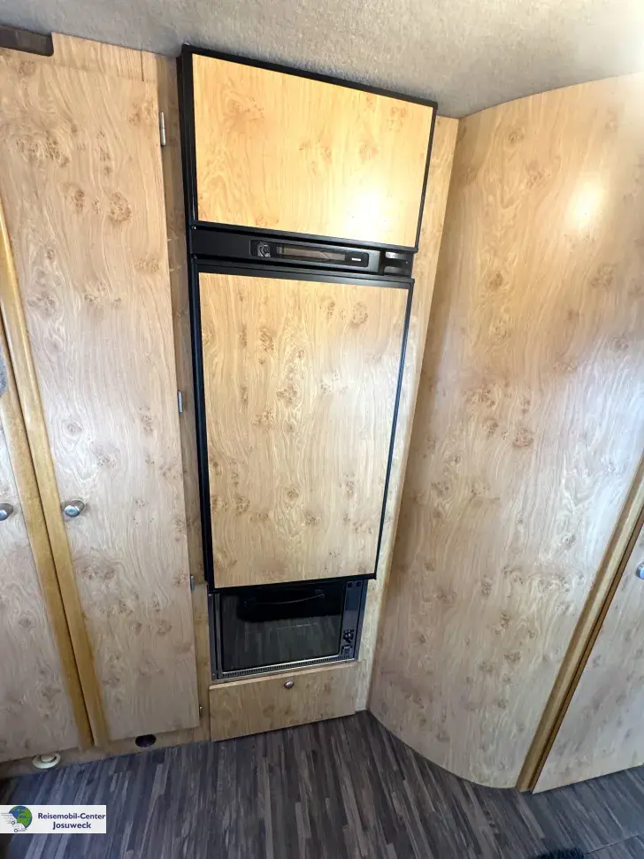 Fahrzeugbild Carthago Mondial 45 R Alkoven Rundsitzgruppe #14