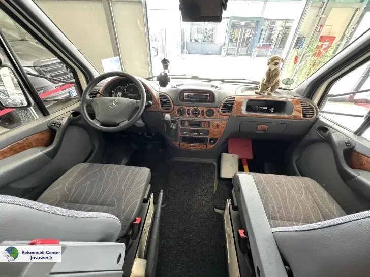 Fahrzeugbild Carthago Mondial 45 R Alkoven Rundsitzgruppe #15