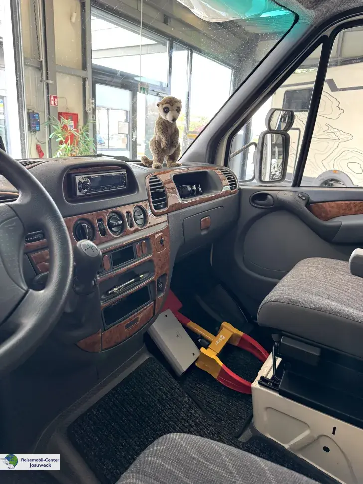 Fahrzeugbild Carthago Mondial 45 R Alkoven Rundsitzgruppe #17