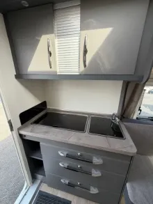 Fahrzeugbild Hobby De Luxe 400 SFe #10