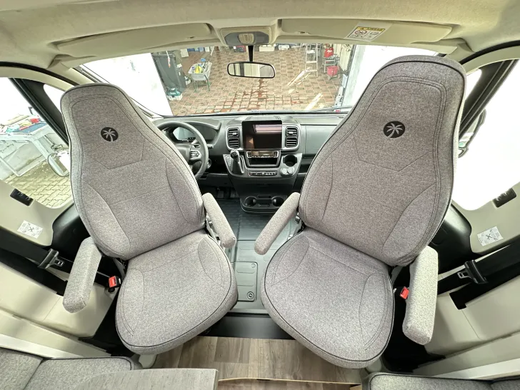 Fahrzeugbild Sunlight T 68C Adventure Edition 3.000 € gespart! #15