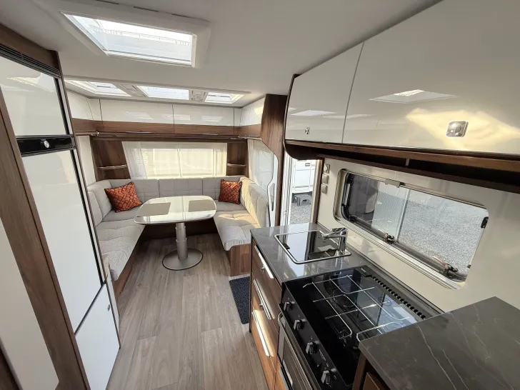 Fahrzeugbild Fendt Diamant 650 GDW 2.500 kg Auflastung! #14