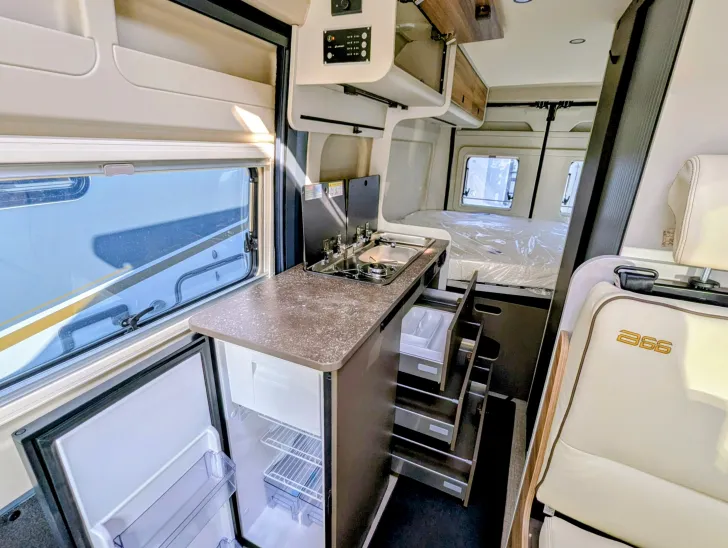 Fahrzeugbild Bürstner B66 600 C Modell 2026 Sie sparen 1.958,- #9