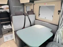 Fahrzeugbild Laika Kosmo L 409 #12