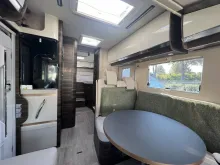 Fahrzeugbild Laika Ecovip H 4109 #12