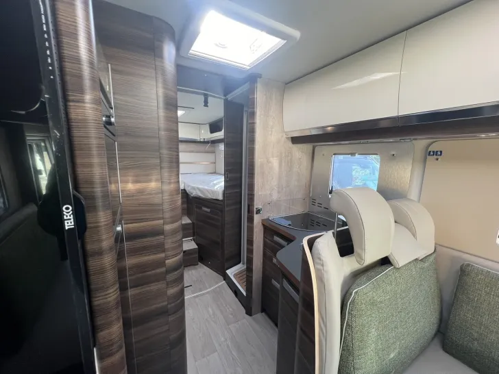 Fahrzeugbild Laika Ecovip H 4109 #13