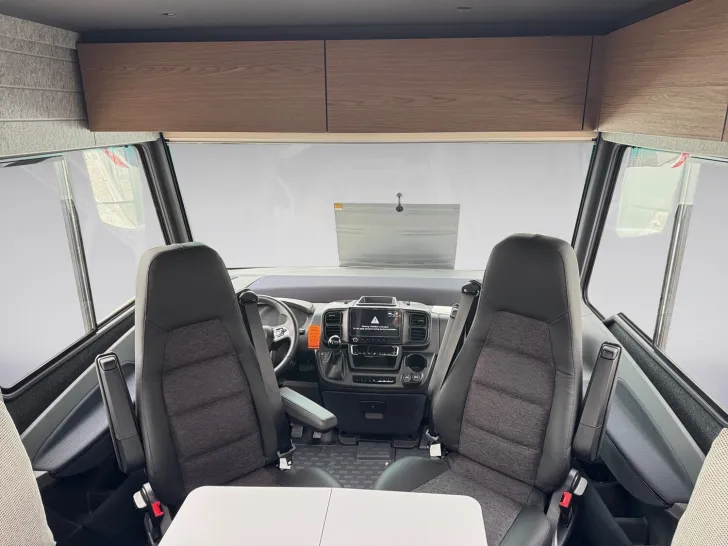 Fahrzeugbild Niesmann + Bischoff iSmove 6.9 E Winter-P. / Dachkl. / Zerhacktoil. #10