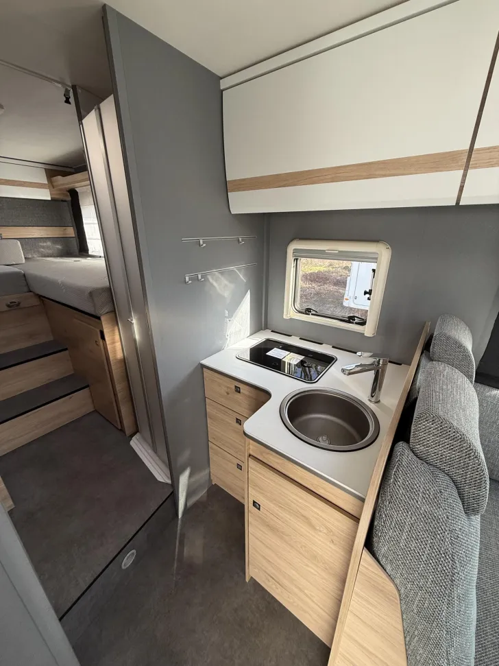 Fahrzeugbild Dethleffs Just Camp T 7052 EB Ohne Hubbett #9