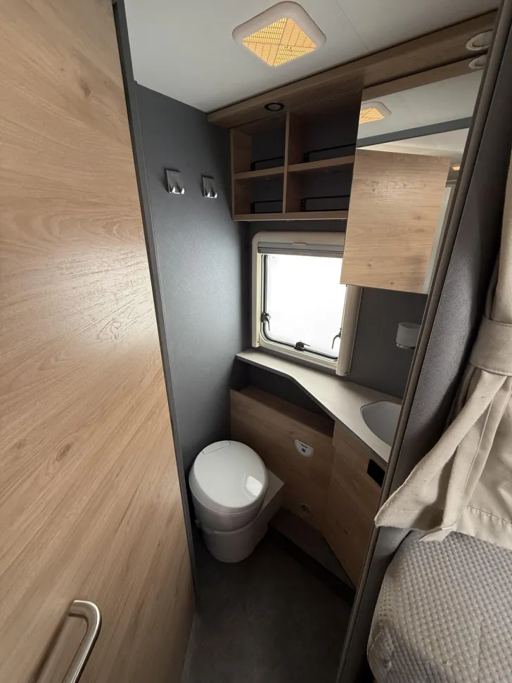 Fahrzeugbild Dethleffs Just Camp T 7052 EB Ohne Hubbett #11