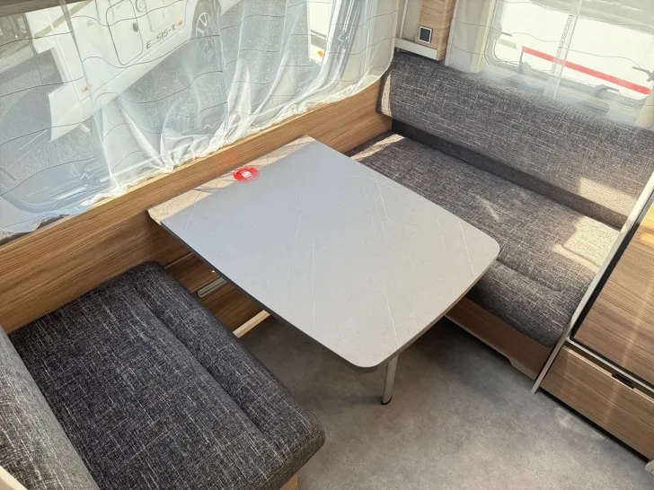 Fahrzeugbild Dethleffs Nomad 460 EL #8