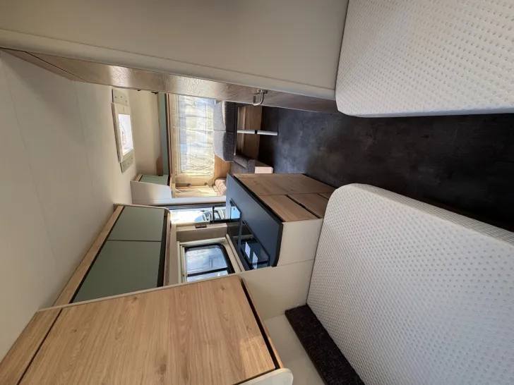 Fahrzeugbild Dethleffs Camper 460 EL #13