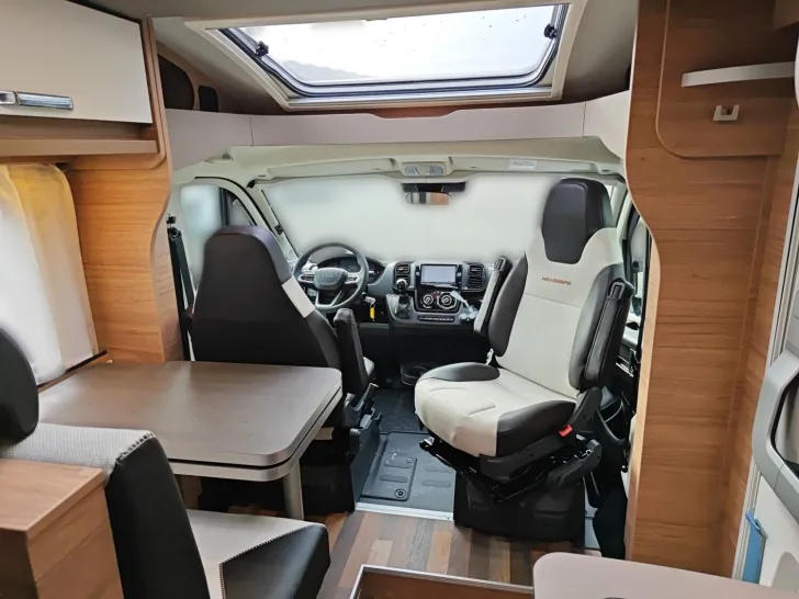 Fahrzeugbild Weinsberg CaraCompact EDITION PEPPER 600 MEG Spare 13051,- #11