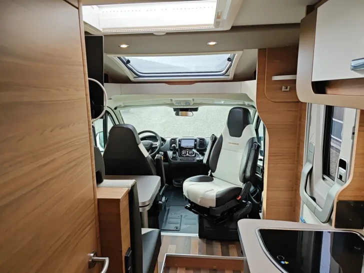 Fahrzeugbild Weinsberg CaraCompact EDITION PEPPER 600 MEG Spare 13051,- #19
