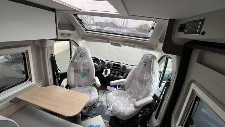 Fahrzeugbild LMC Innovan 540 #7