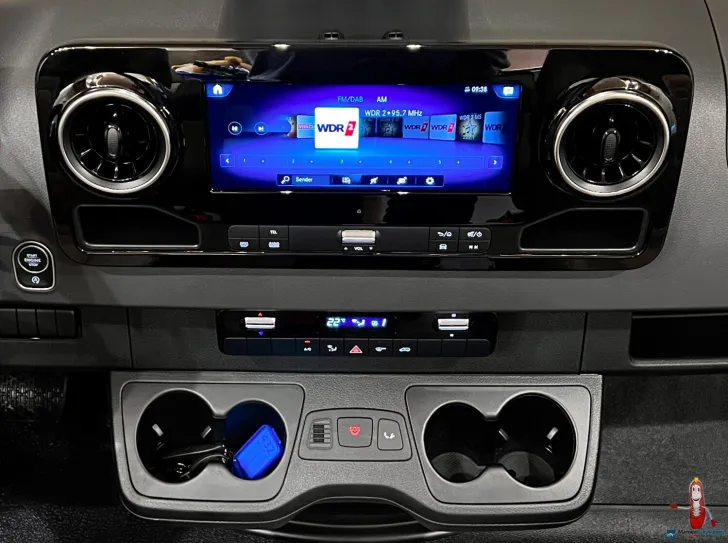 Fahrzeugbild Carthago c-tourer I 143 LE MB (422) #19