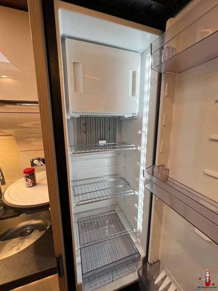 Fahrzeugbild Carthago c-tourer I 143 LE MB (422) #28