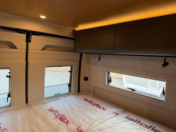 Fahrzeugbild Hymer Redwood 601 "Explorer" Schlafdach-Dieselheizung #18